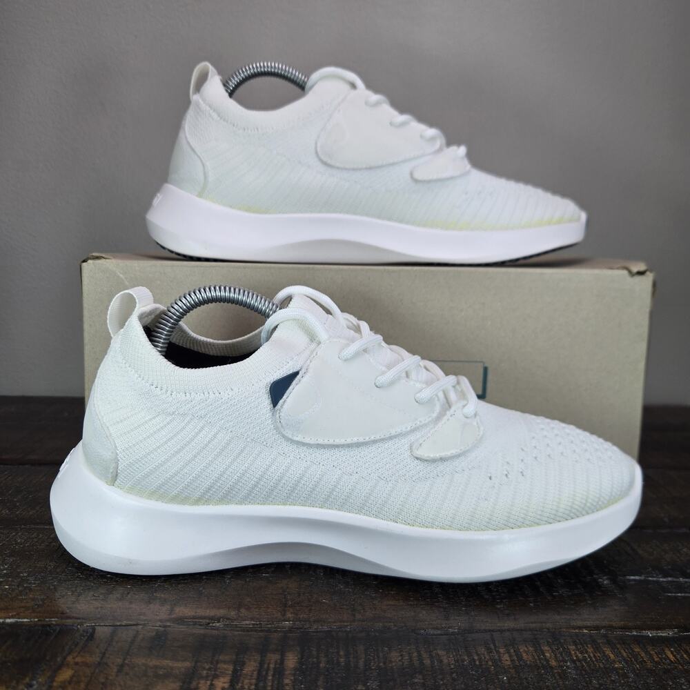 Vessi Everyday Move Womens Size 6 Lace Up Waterproof Shoes Sneakers Polar White